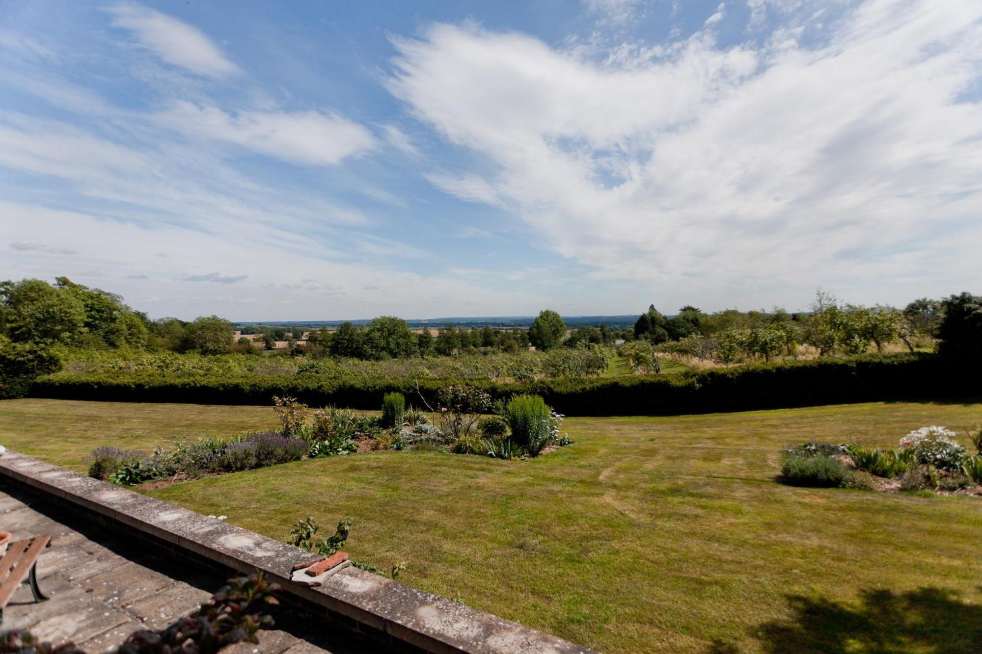 Shakespeare'S View Hotel Stratford-upon-Avon Bagian luar foto